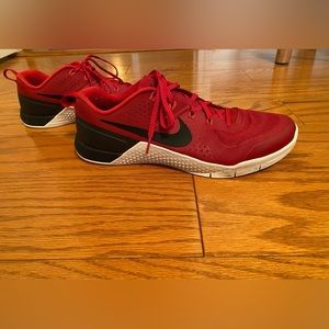 Red Nike Tennis Shoes